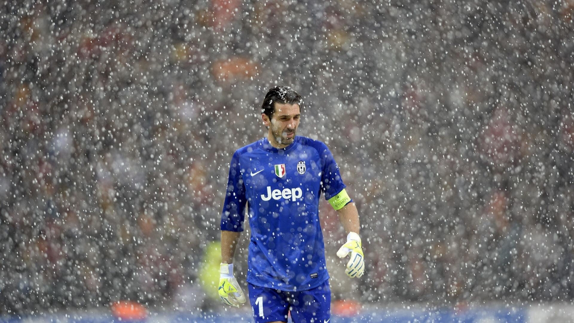 爱游戏体育平台-法甲裁判的判罚成为关注焦点,西甲裁判安排