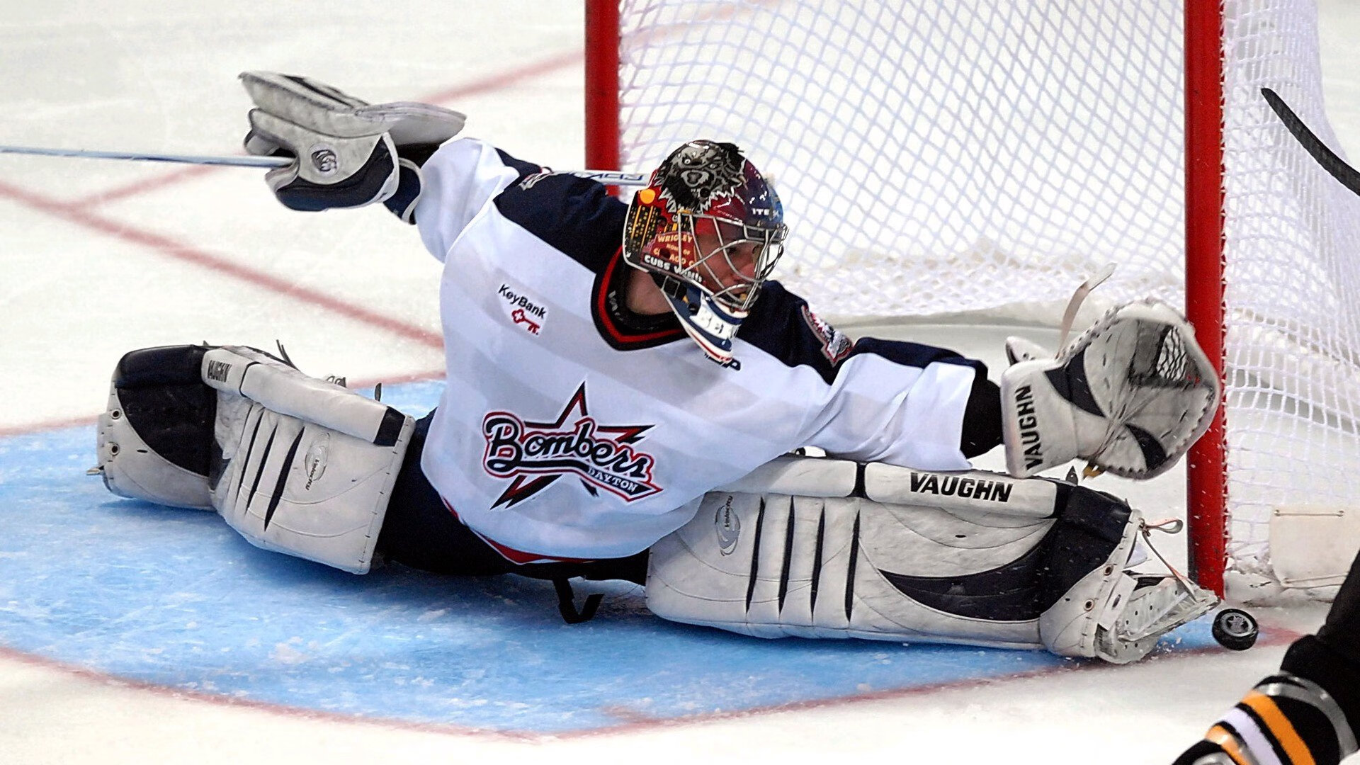 AIYOUXI.COM-观众互动：看台区气氛火爆，看台区是什么意思